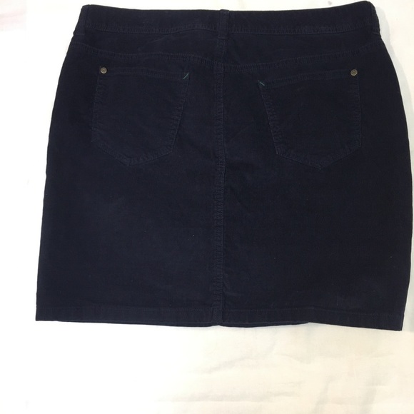𝅺TOMMY Hilfiger Corduroy  Skirt - Picture 3 of 6